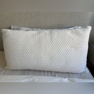 Serena and Lily King-Sized Shams (Two)